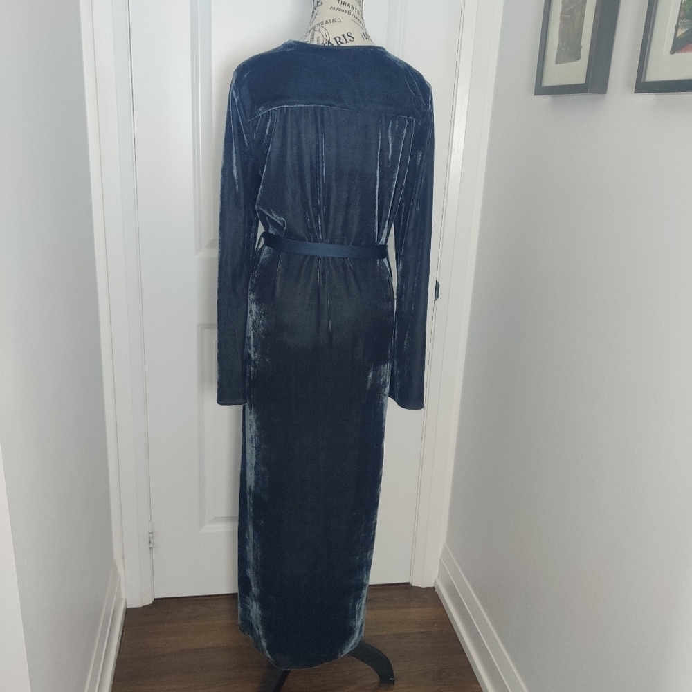 *Tularosa Velvet Wrap Dress Deep Blue Grey Maxi with Ribbon Tie Pockets NWT - M - Picture 4 of 13